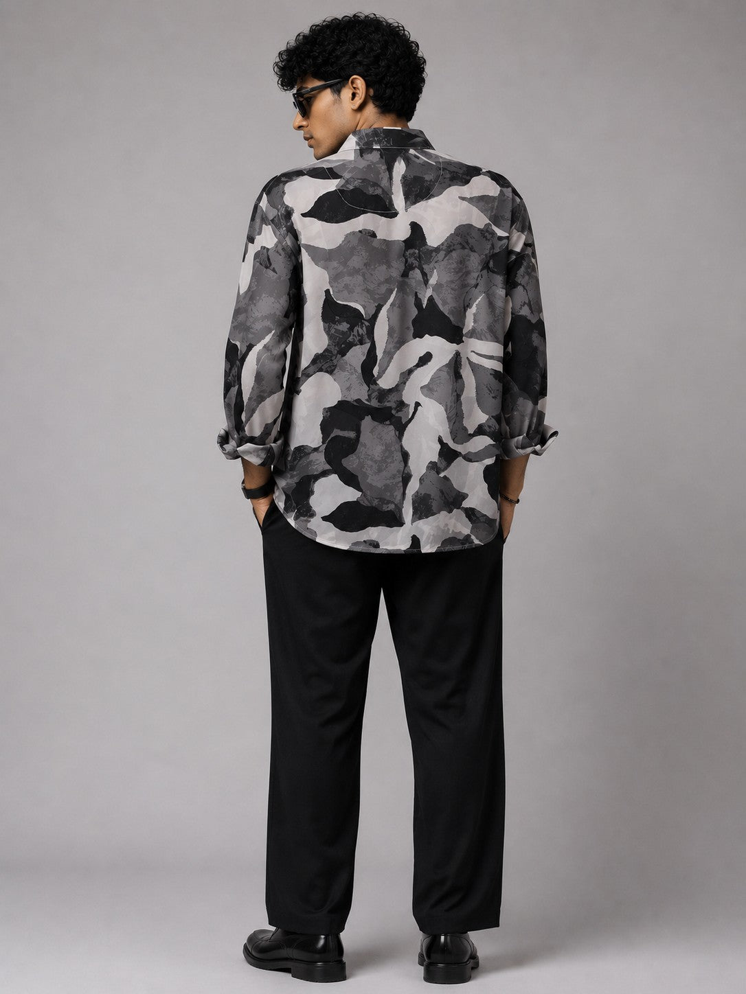 Men's Grey Abstract Print Casual Shirt