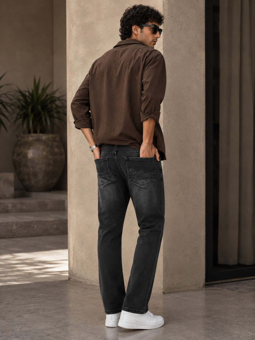 Midnight Fade Straight Fit Jeans – Washed Black