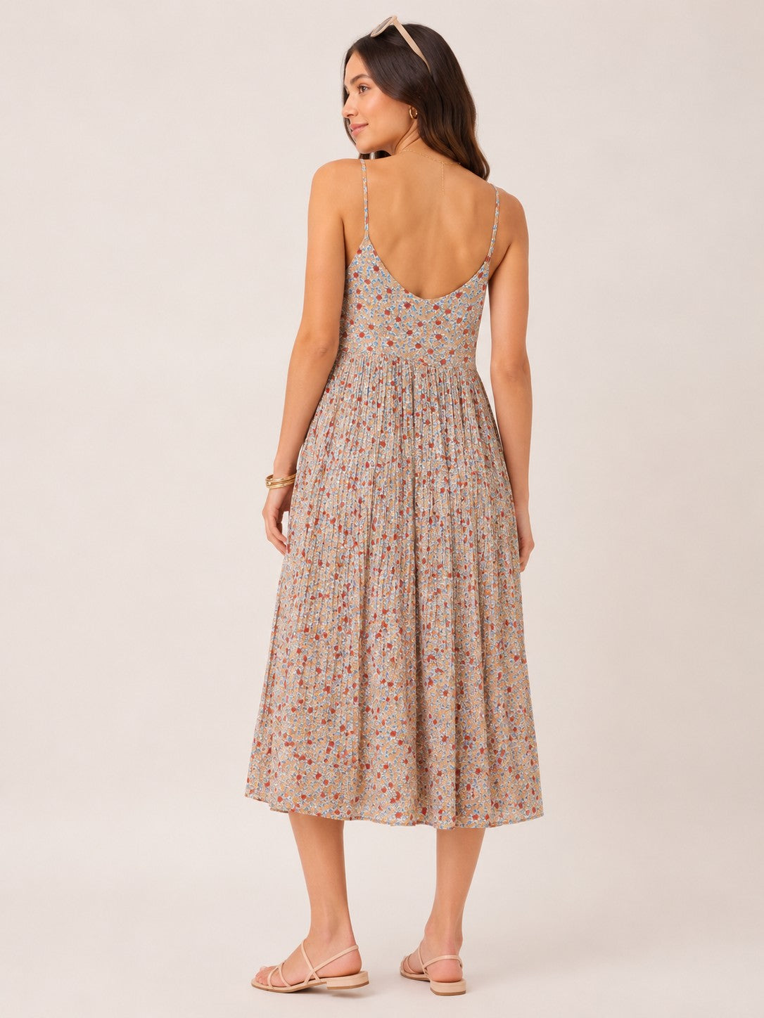 Women Beige Ditsy Floral Print Sleeveless Pleated Midi Dress